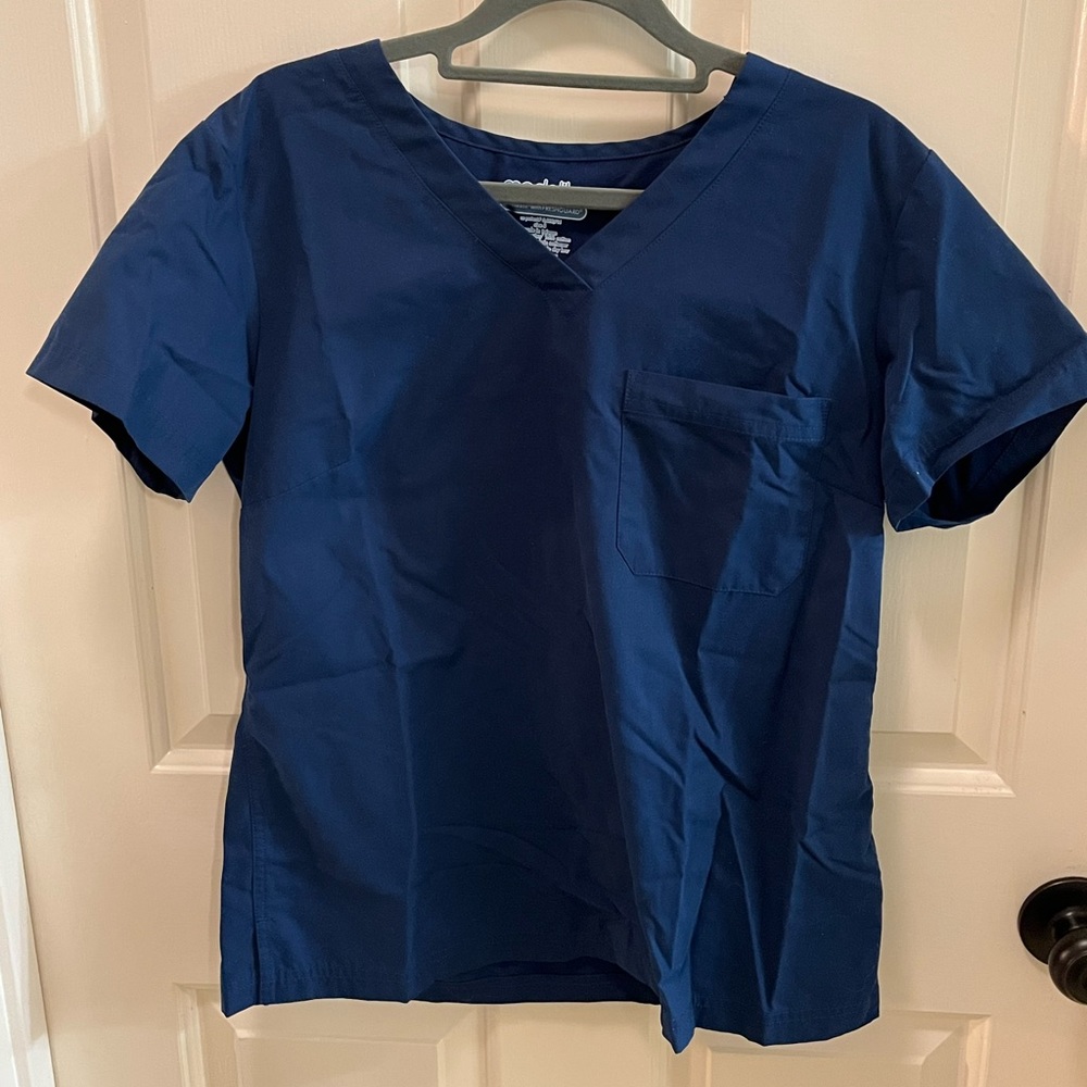 Medalists Navy Scrub Set!